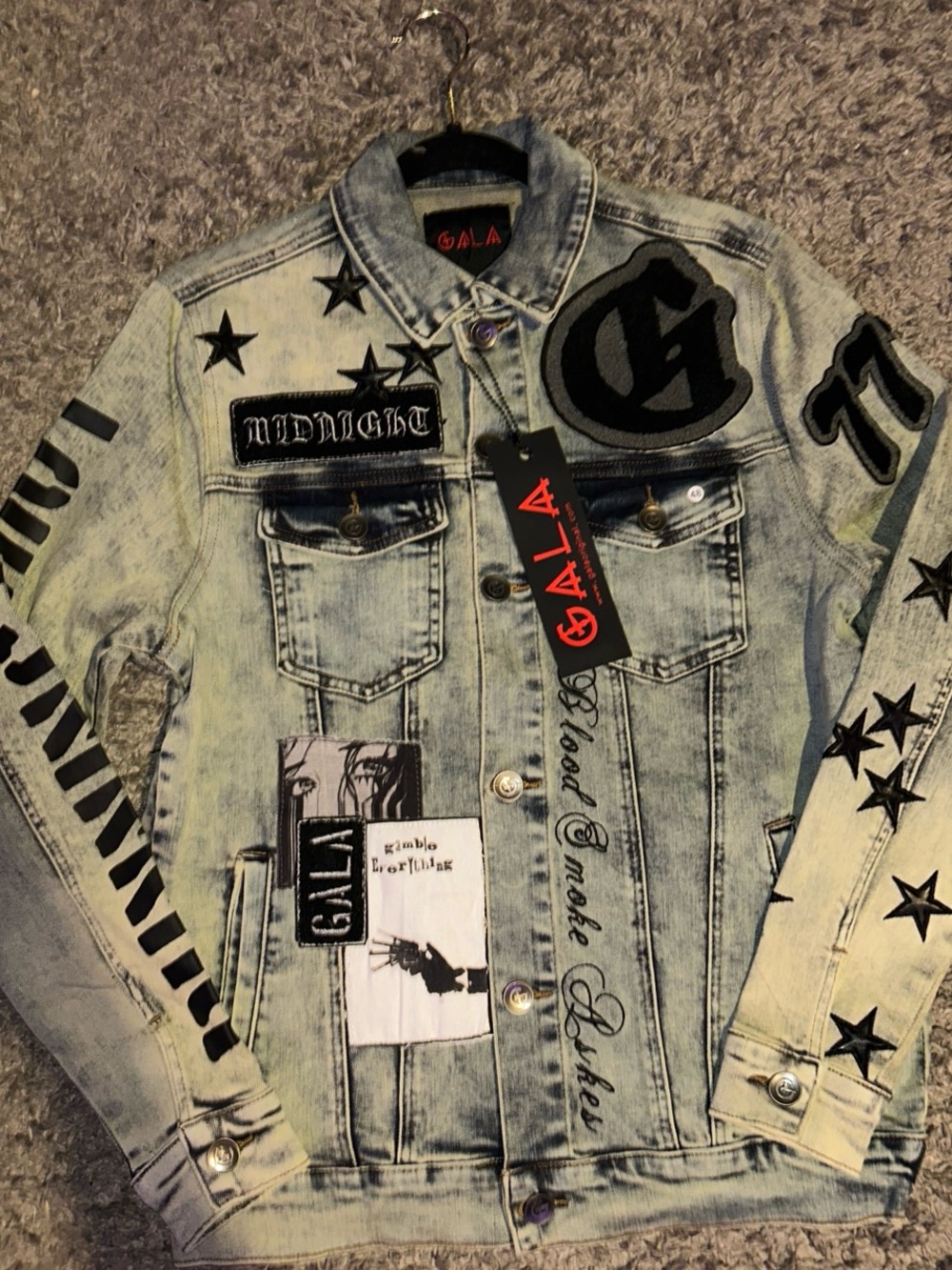 GALA Men's Light Blue Distressed Denim Jacket with Black Patch Accents size S